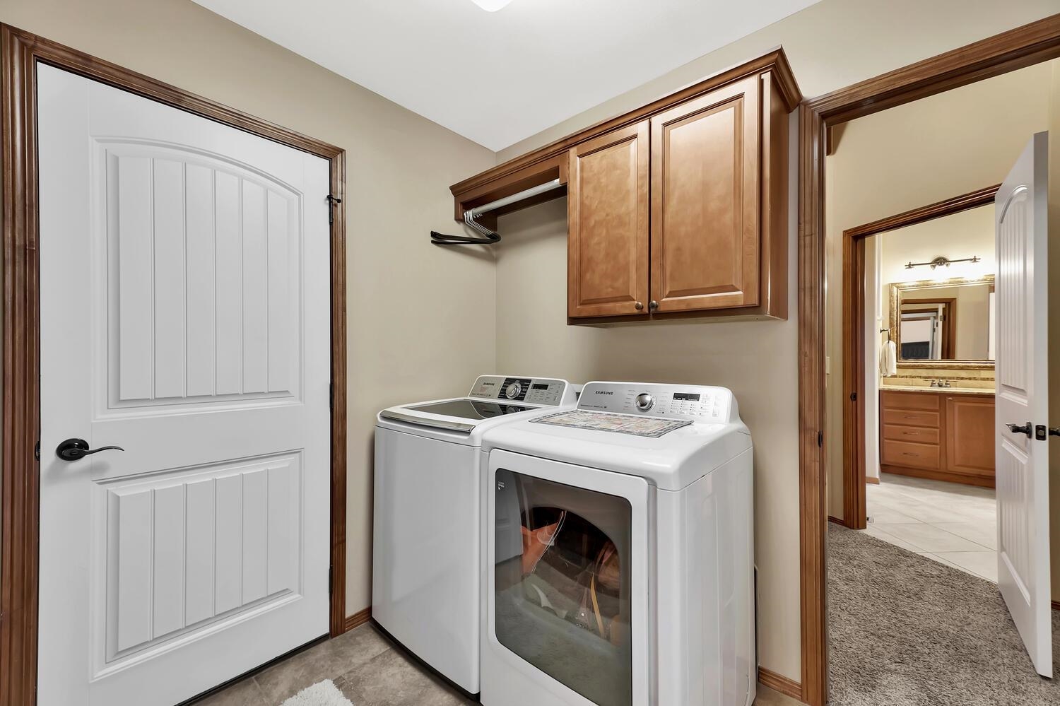 2022 South Webb Road Wichita, KS 67207 - Photo 18 of 32