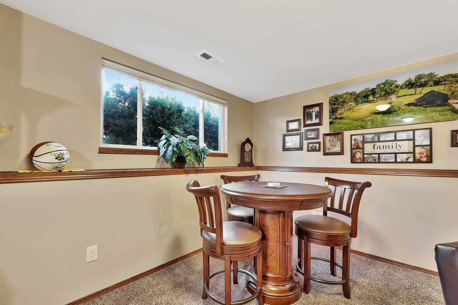 2022 South Webb Road Wichita, KS 67207 - Photo 22 of 32