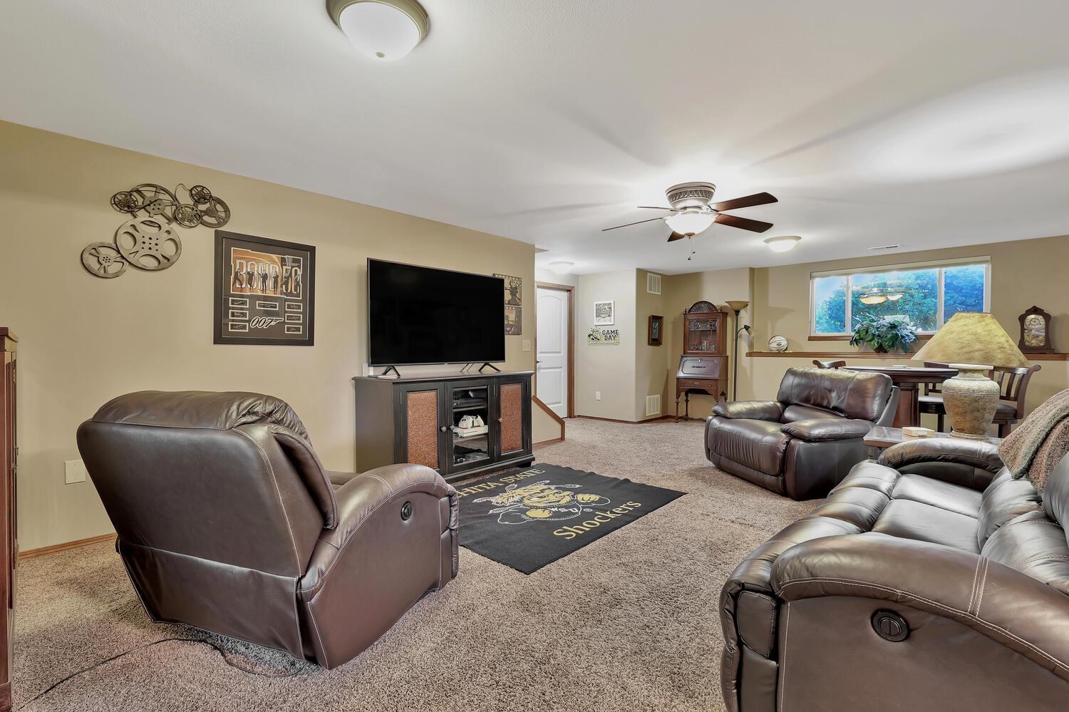 2022 South Webb Road Wichita, KS 67207 - Photo 24 of 32