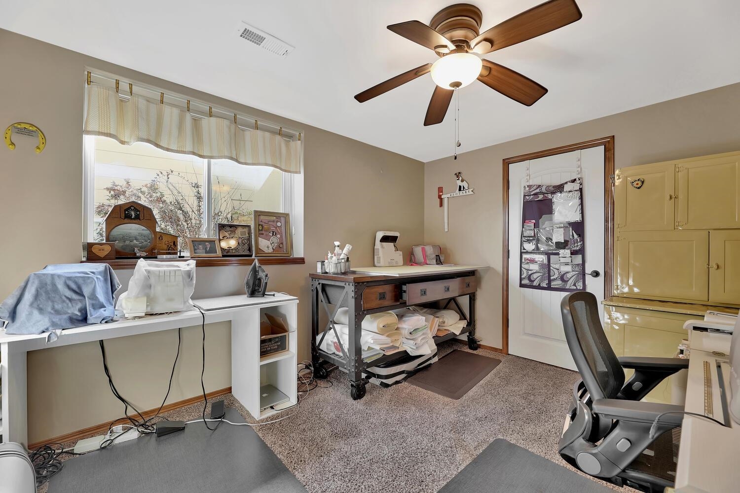 2022 South Webb Road Wichita, KS 67207 - Photo 27 of 32