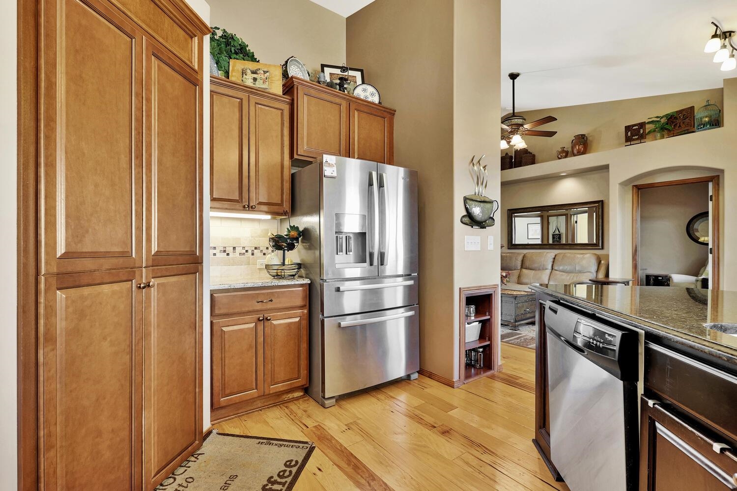 2022 South Webb Road Wichita, KS 67207 - Photo 9 of 32