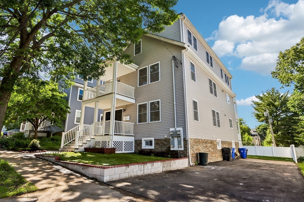 31 Coleman Road, Unit 1 Arlington, MA 02476 - Photo 2 of 38