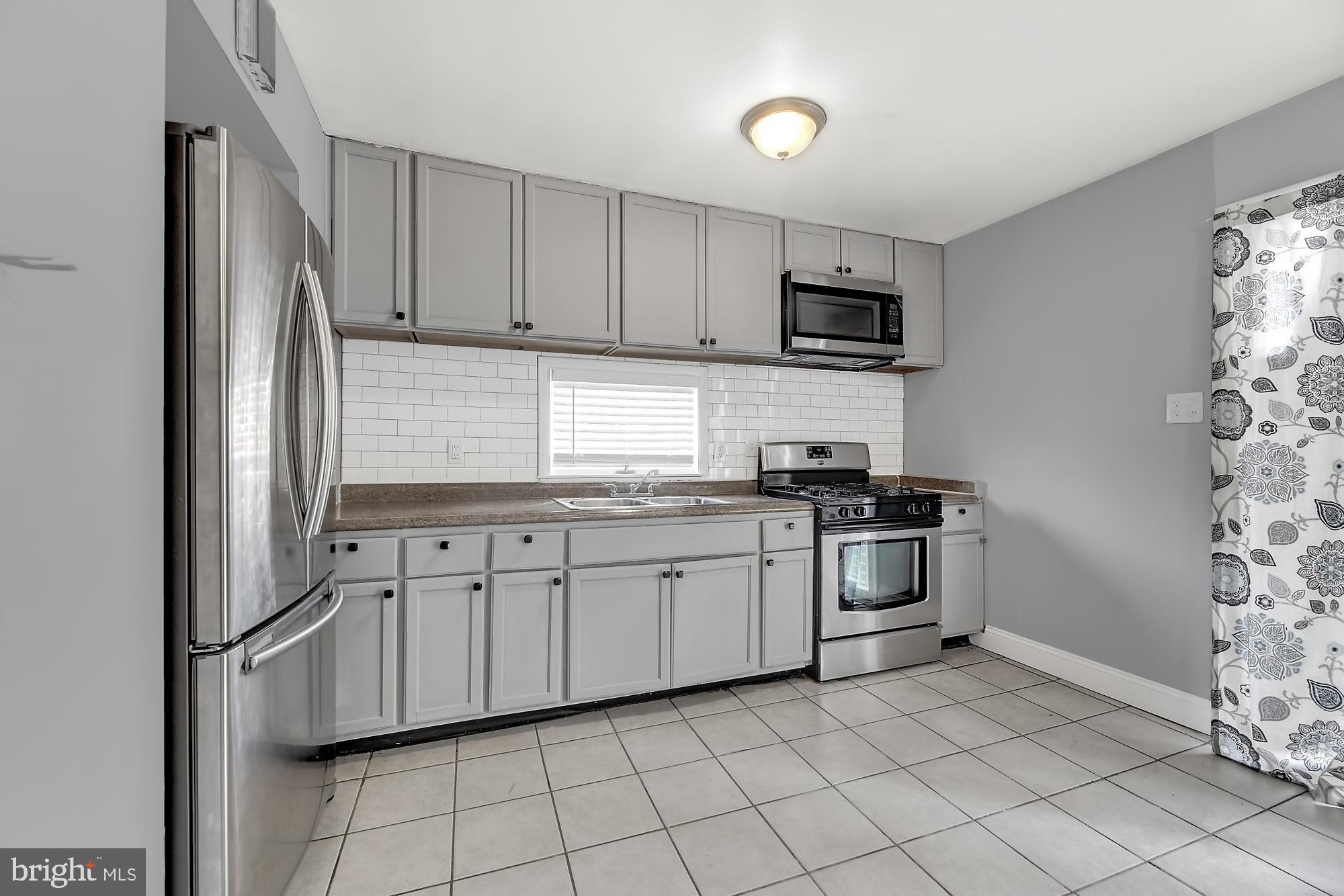 601 Charraway Road Baltimore, MD 21229 - Photo 9 of 26