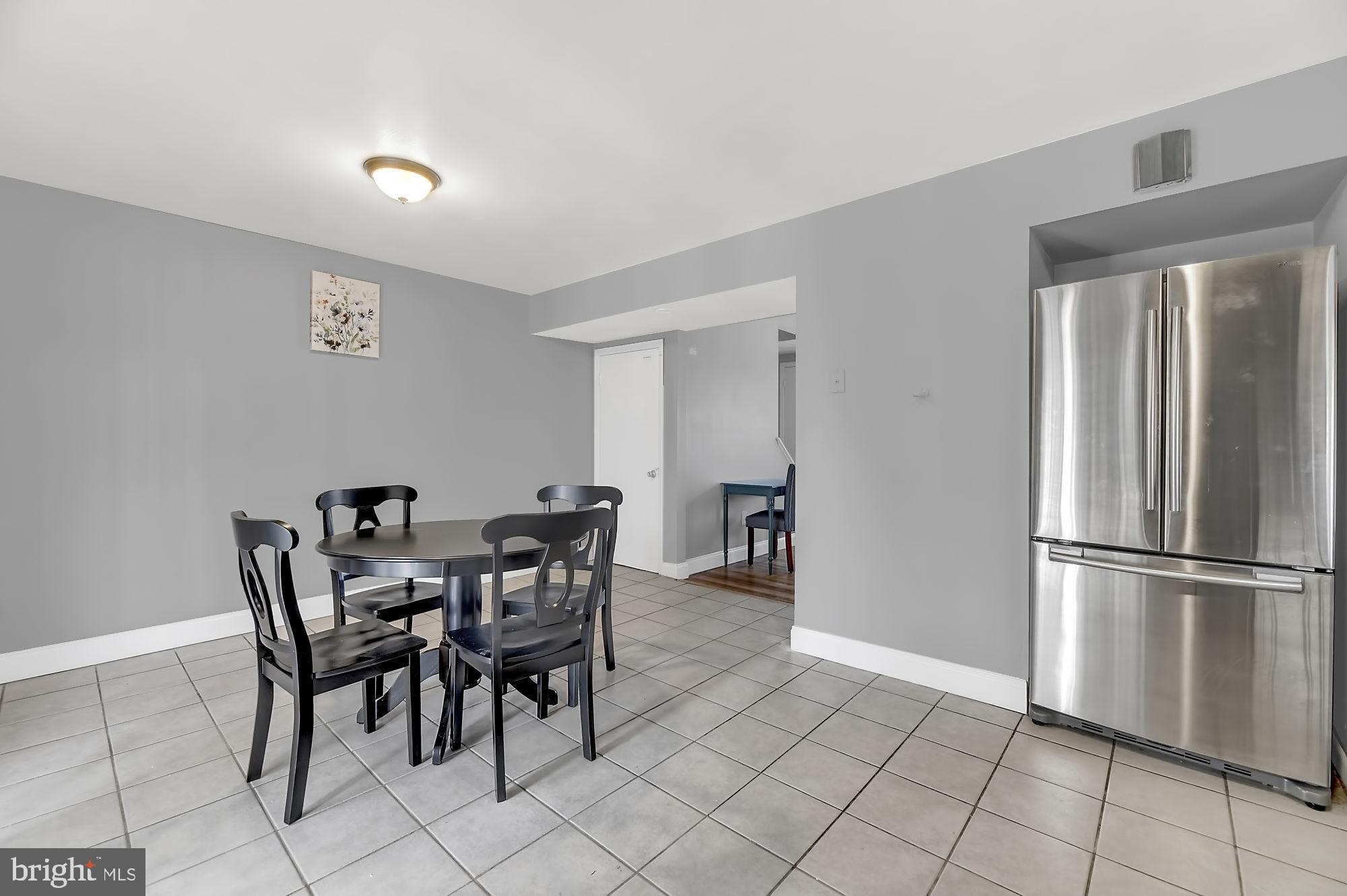 601 Charraway Road Baltimore, MD 21229 - Photo 10 of 26
