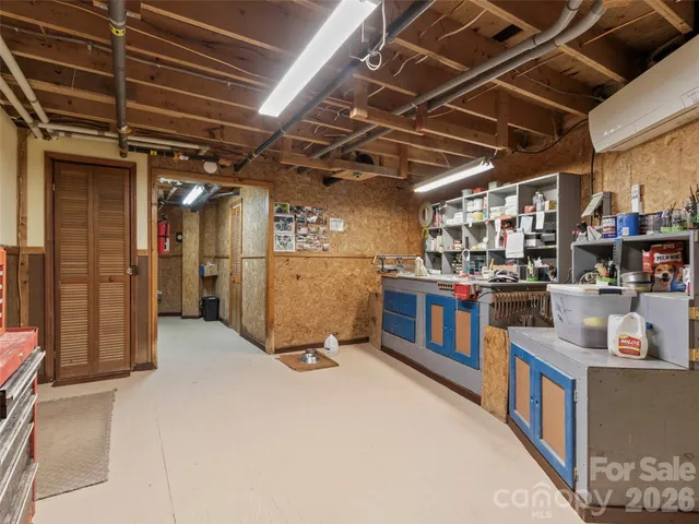 a view of a storage & utility room