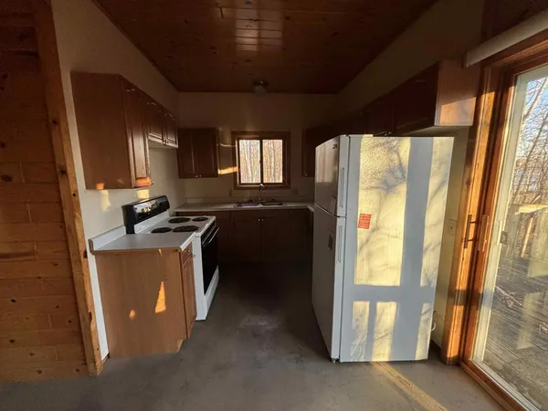 $183,000 | 596 Columbo Street, Bovey, MN 55709