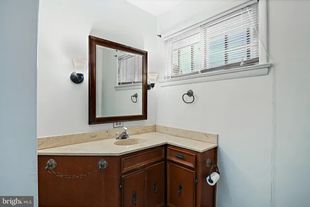 $4,600 | 1126 Ormond Court, McLean, VA 22101