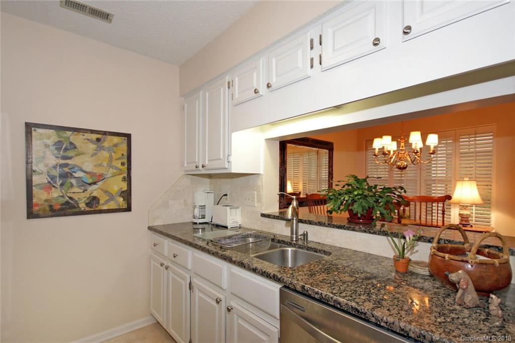 5003 Sharon Road, Unit M Charlotte, NC 28210 - Photo 8 of 20
