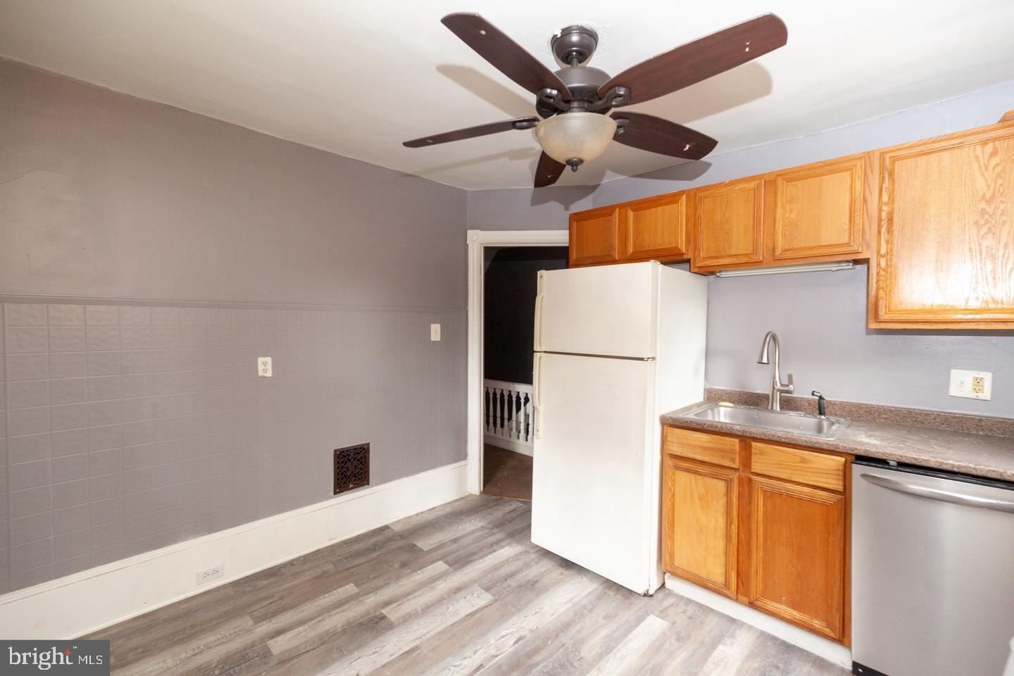 313 South Fairview Street Riverside, NJ 08075 - Photo 7 of 20