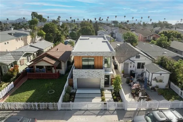 $299,900 | 3026 South Carolina Street, San Pedro, CA 90731