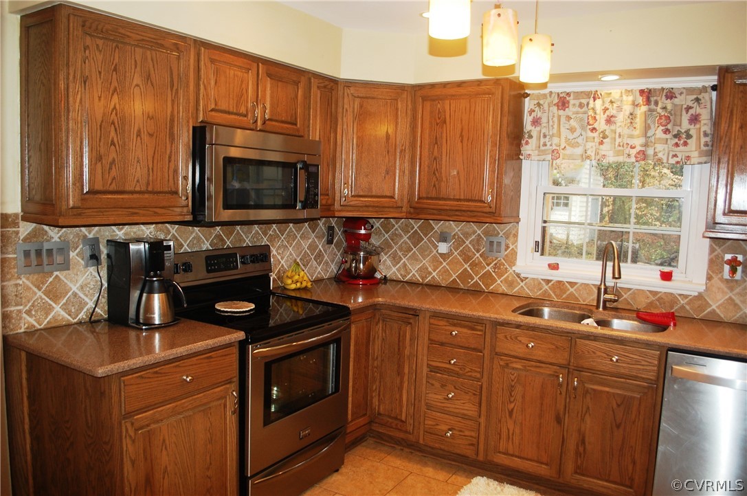 14201 Fiddlers Ridge Place Midlothian, VA 23112 - Photo 16 of 39 Gallery Image 16