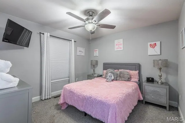 $298,000 | 8 Rockshire Landing, Herculaneum, MO 63048