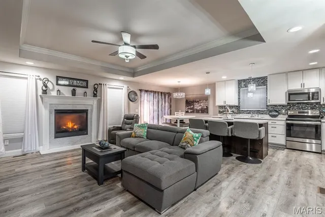 $298,000 | 8 Rockshire Landing, Herculaneum, MO 63048