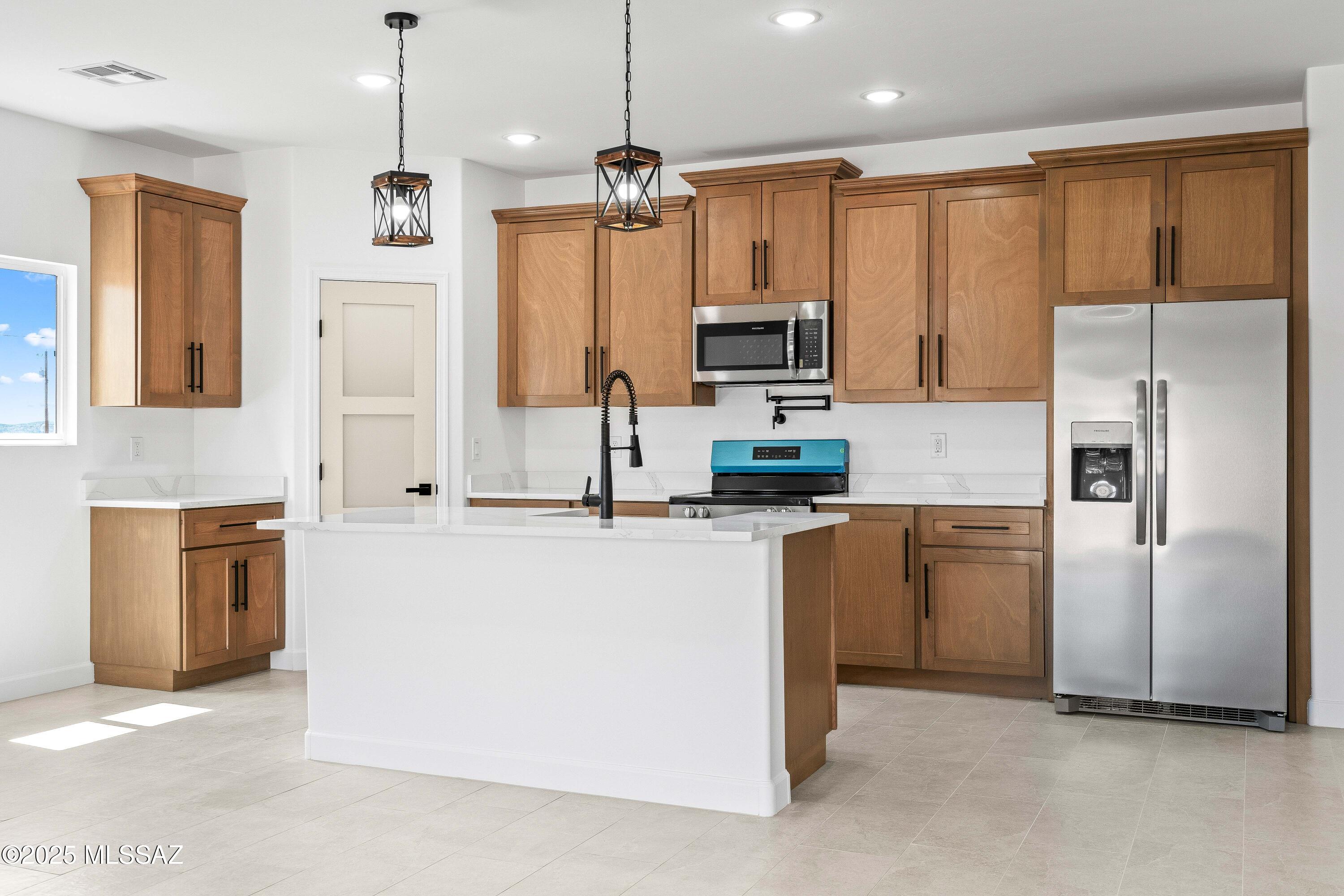1725 Faro Court Rio Rico, AZ 85648 - Photo 9 of 31 Gallery Image 9