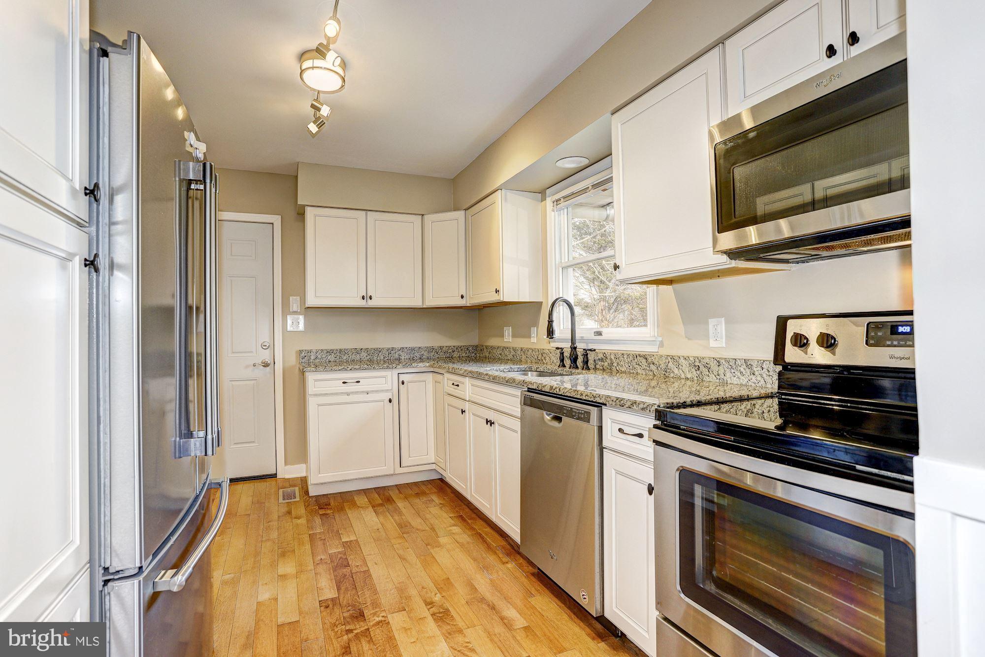 3933 London Bridge Road Finksburg, MD 21048 - Photo 7 of 28 Kitchen