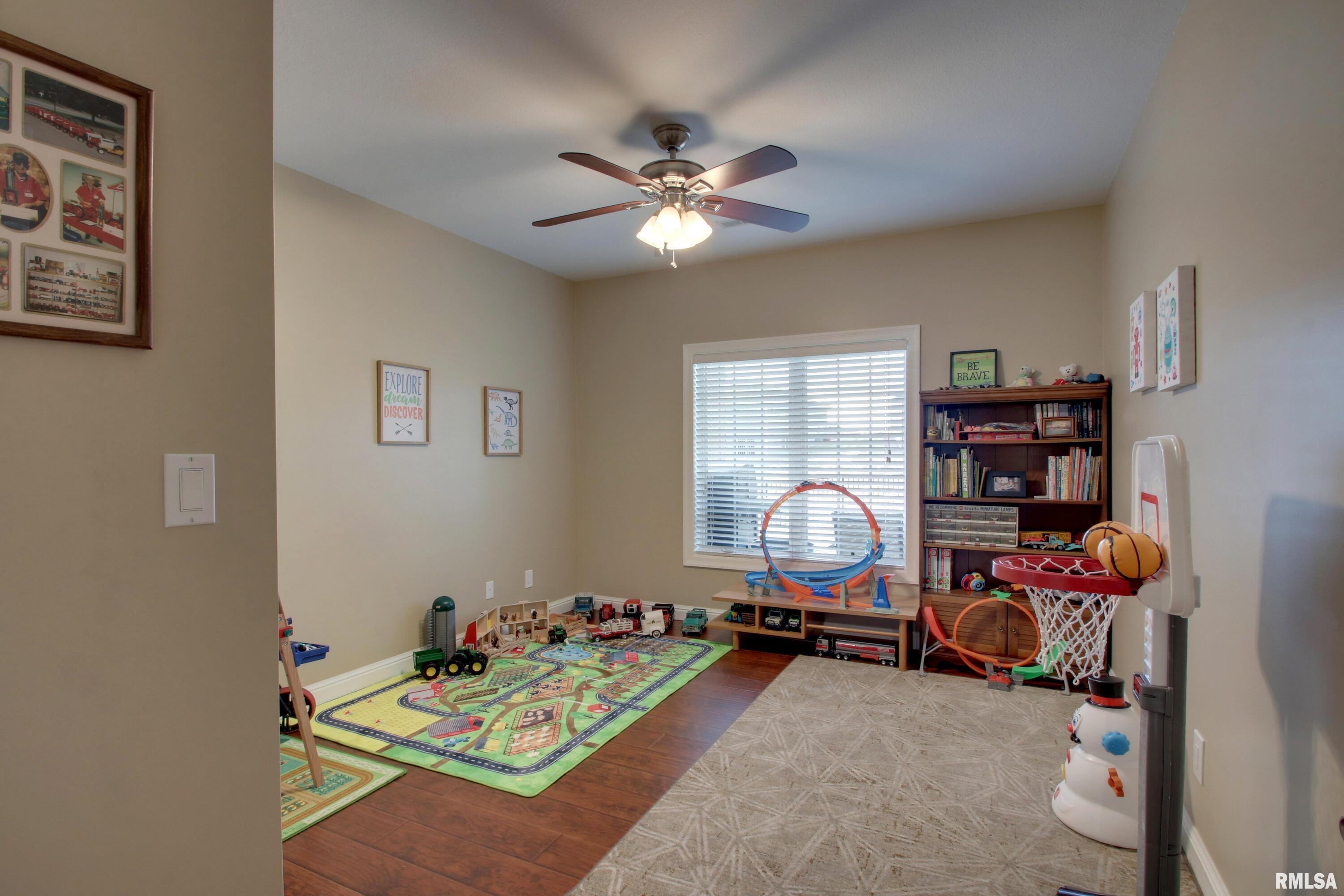 4706 Caleb Lane Quincy, IL 62305 - Photo 27 of 32