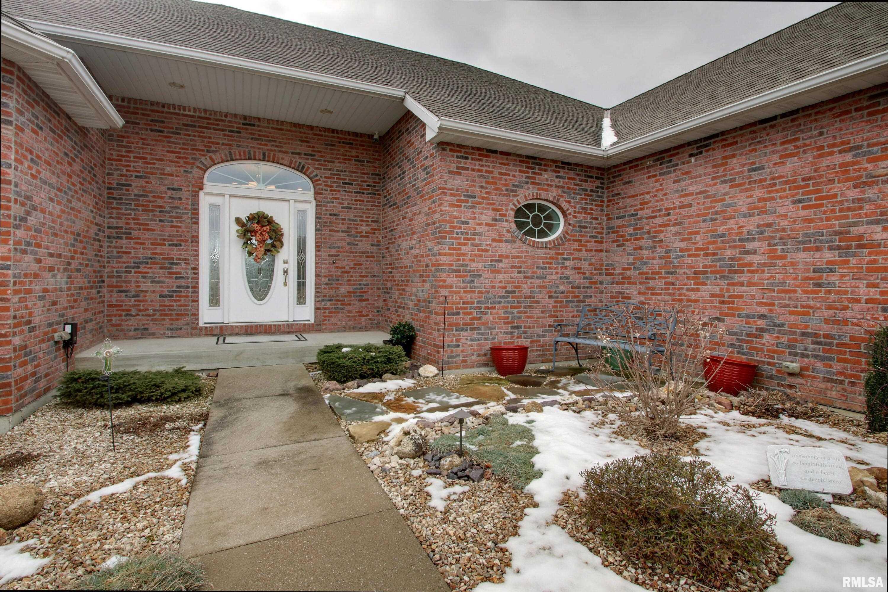 4706 Caleb Lane Quincy, IL 62305 - Photo 3 of 32