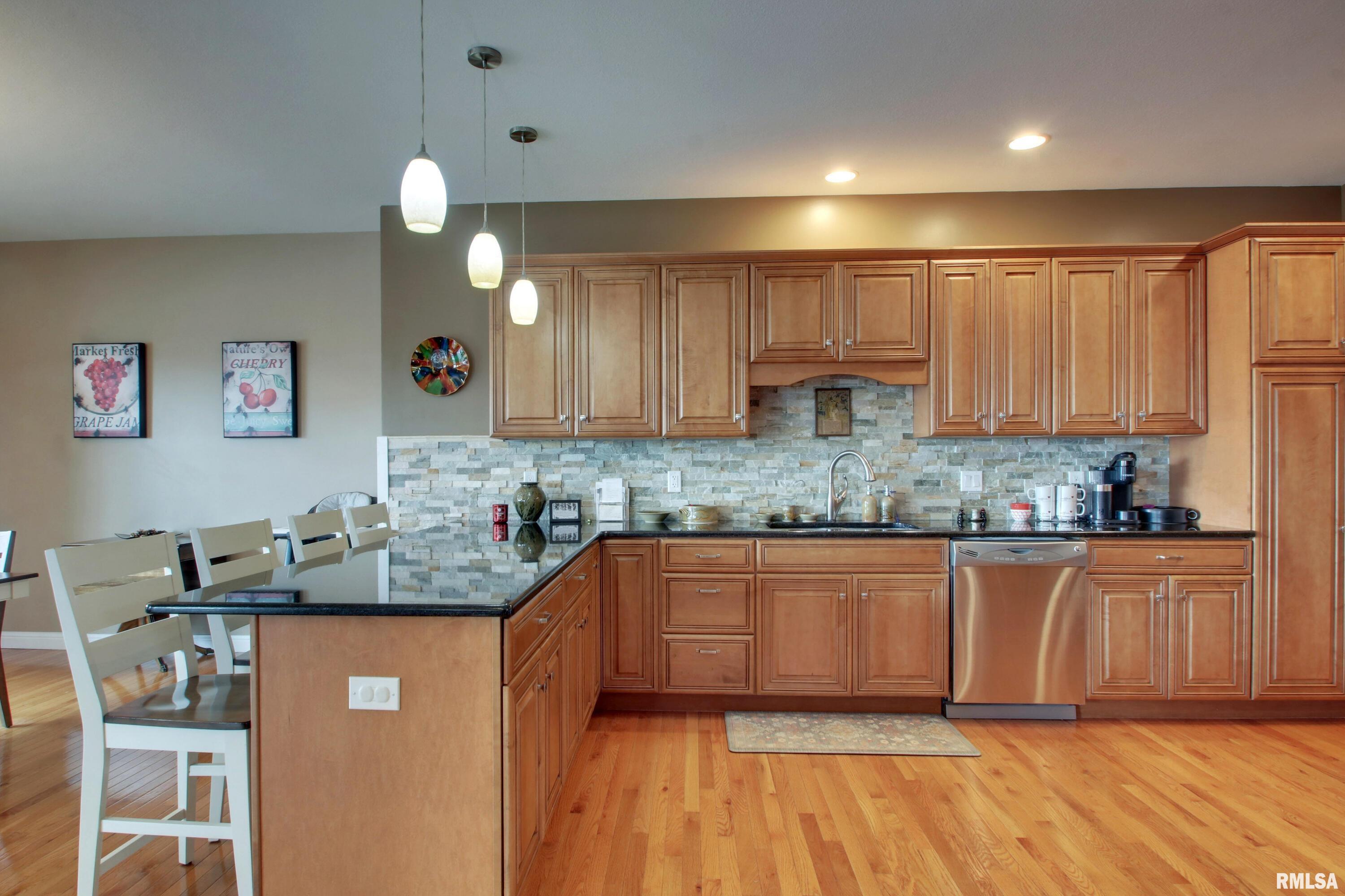 4706 Caleb Lane Quincy, IL 62305 - Photo 8 of 32