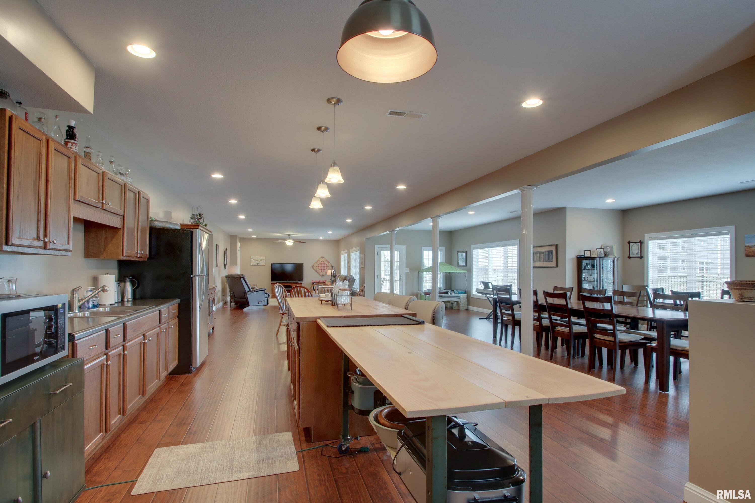 4706 Caleb Lane Quincy, IL 62305 - Photo 9 of 32