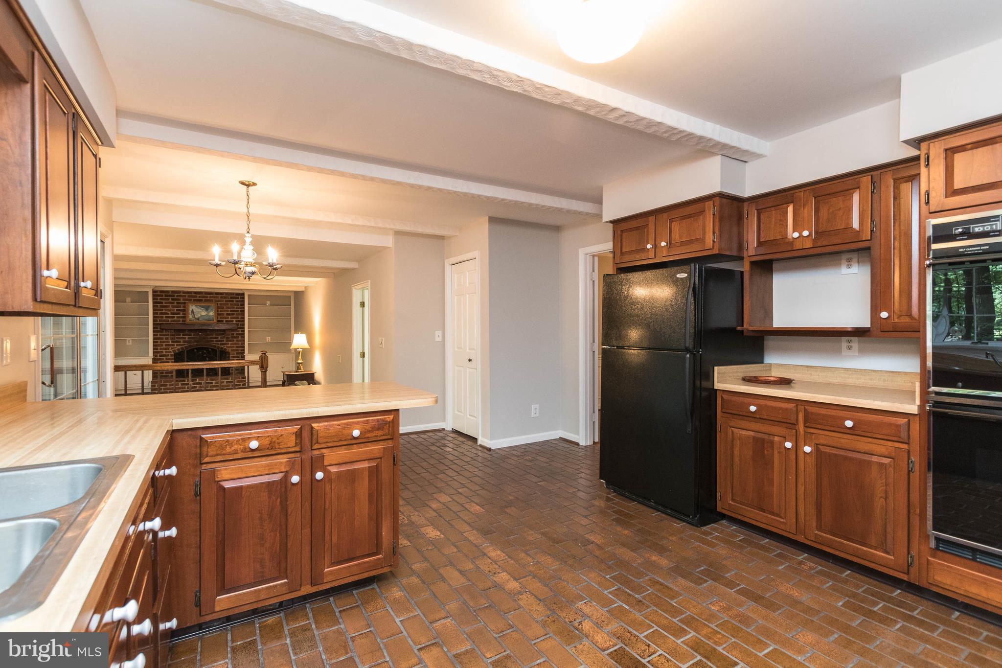 746 Chapel Ridge Road Lutherville-Timonium, MD 21093 - Photo 11 of 30 Kitchen