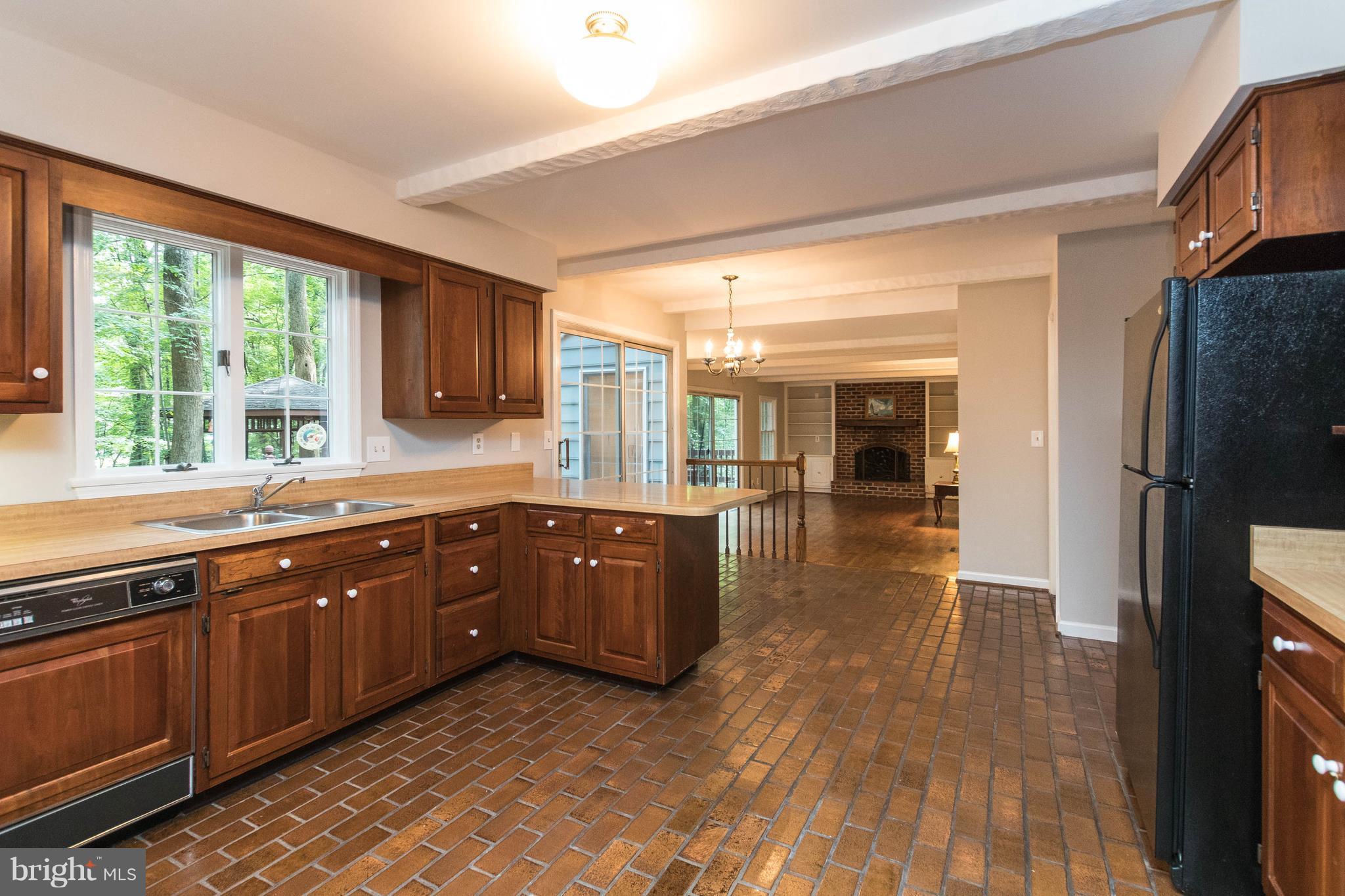 746 Chapel Ridge Road Lutherville-Timonium, MD 21093 - Photo 10 of 30 Kitchen