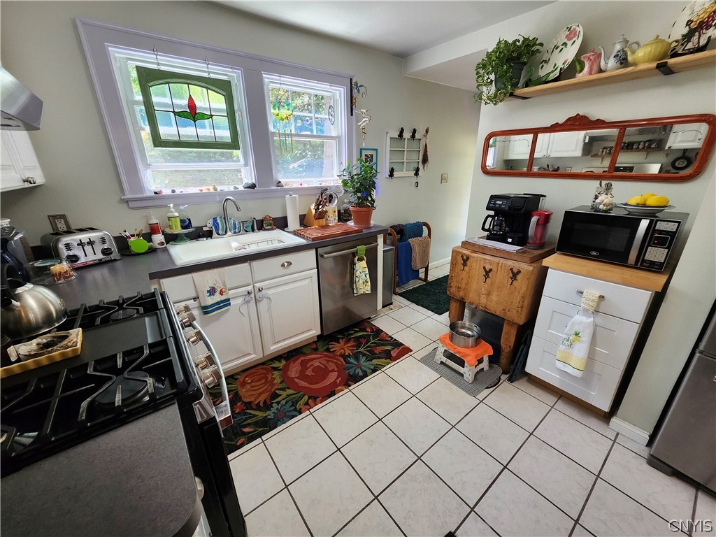 405 Cosby Road Utica, NY 13502 - Photo 14 of 36