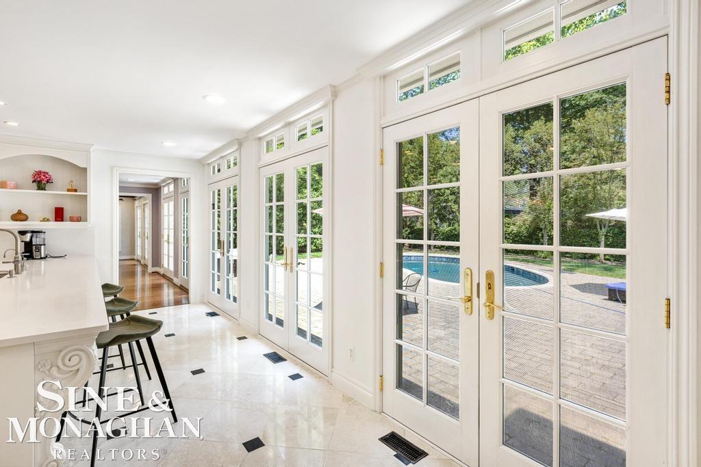 166 Touraine Road Grosse Pointe Farms, MI 48236 - Photo 20 of 80