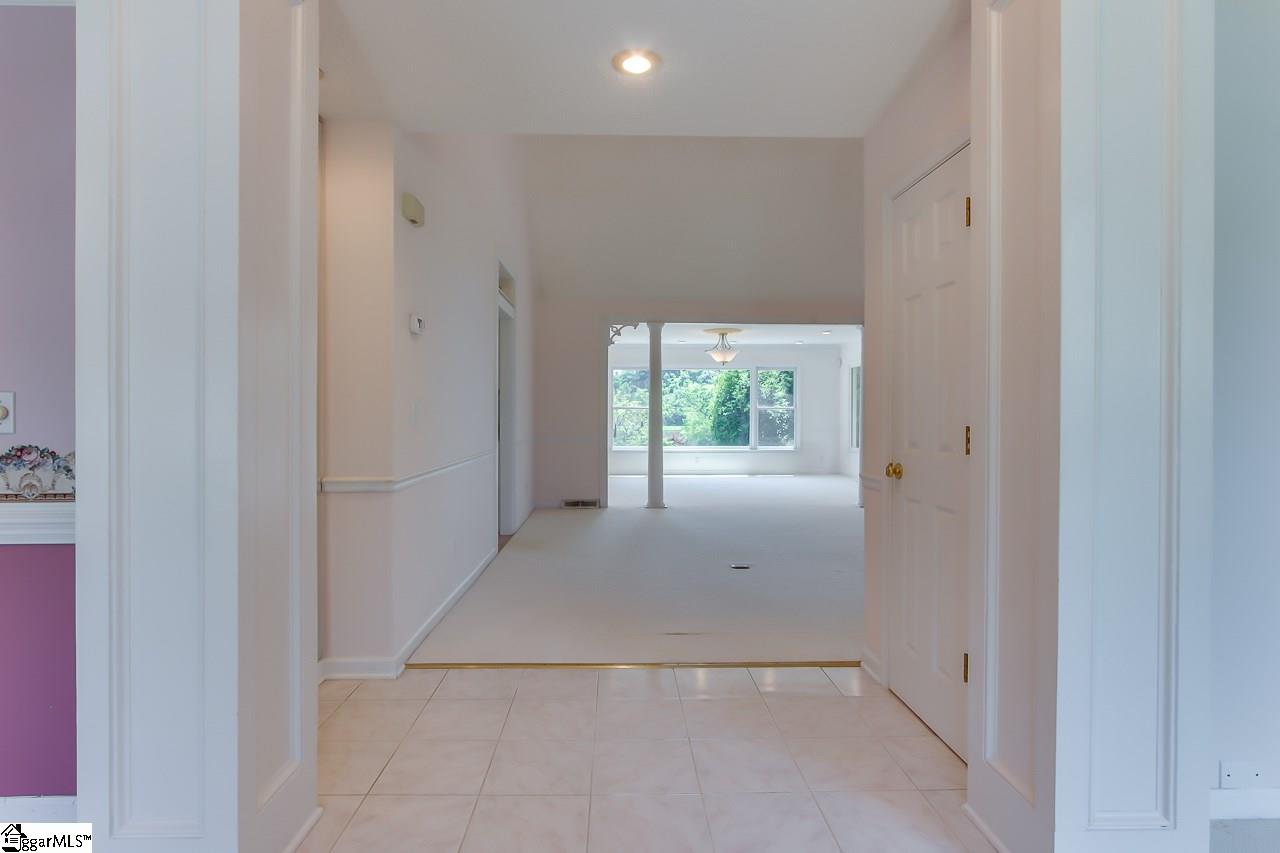 101 Spring Lake Loop Simpsonville, SC 29681 - Photo 4 of 36