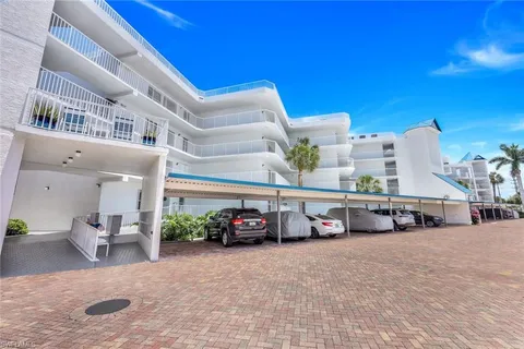 $695,000 | 991 North Barfield Drive, Unit 307, Marco Island, FL 34145