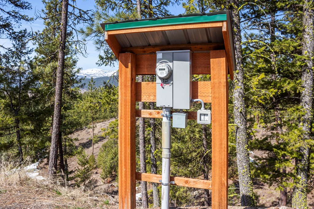 17 Tito Trail, Unit 1 Cascade, ID 83611 - Photo 11 of 16 Power Is In