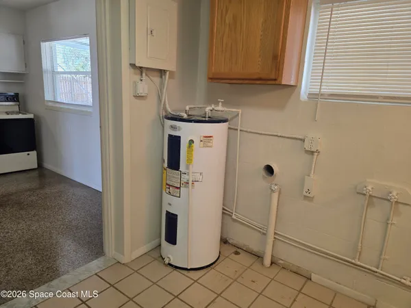 $1,800 | 514 Hickory Street, Melbourne, FL 32901