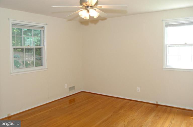 5503 Sedgwick Lane Springfield, VA 22151 - Photo 11 of 23 Bedroom #1