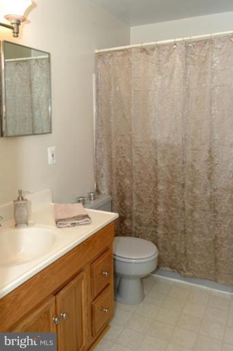 5503 Sedgwick Lane Springfield, VA 22151 - Photo 14 of 23 Bath #1