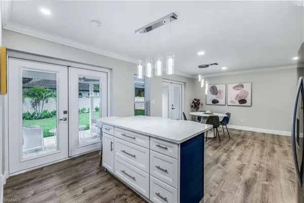 $3,000 | 975 22nd Avenue North, Naples, FL 34103