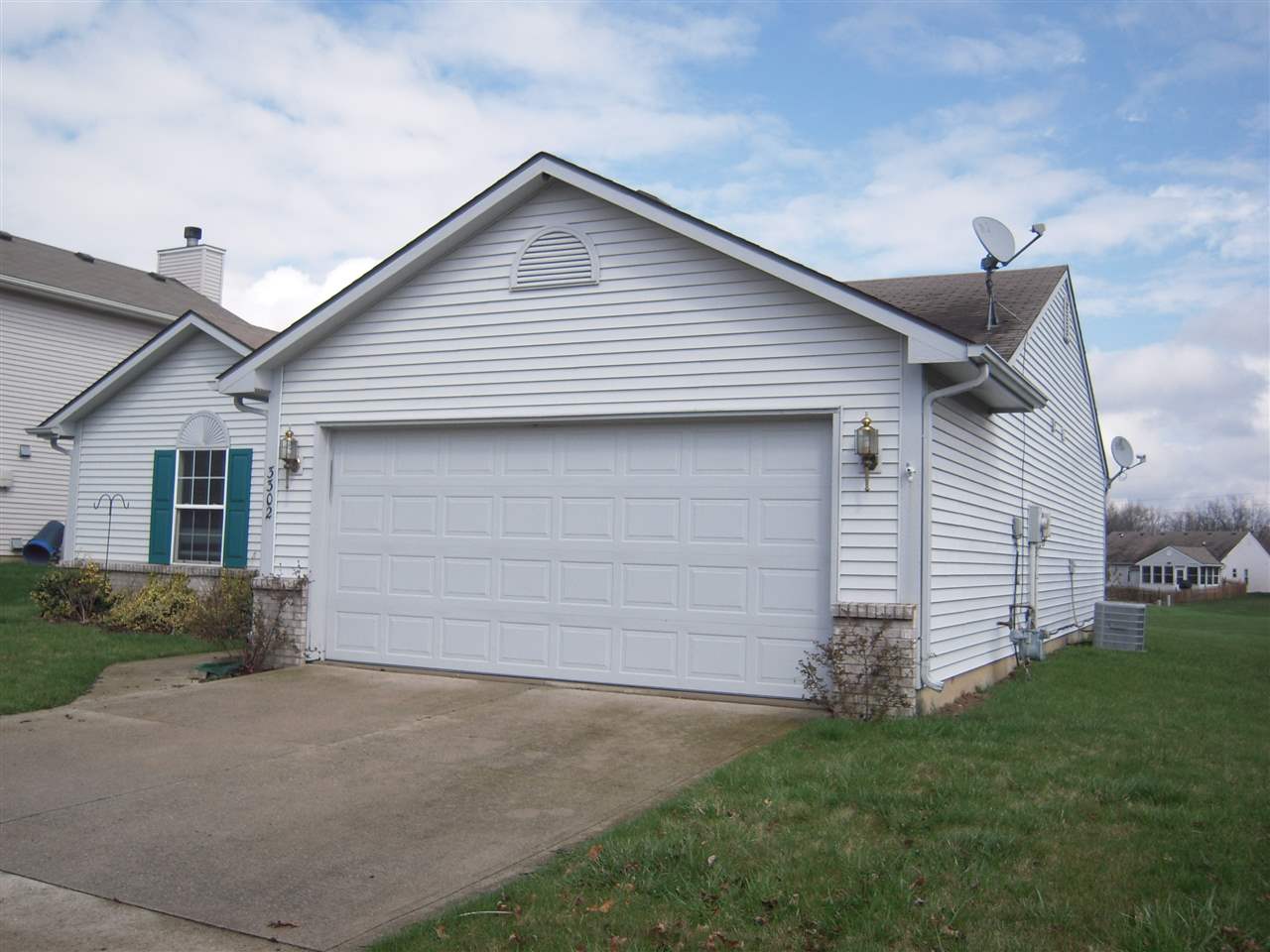 3302 Cedar Ridge Run Fort Wayne, IN 46808 - Photo 3 of 22 Gallery Image 3