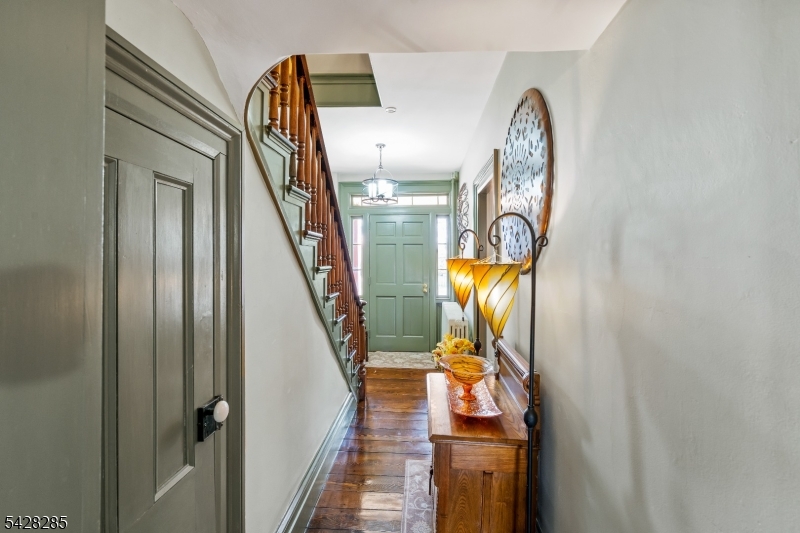 269 Quakertown Road Pittstown, NJ 08867 - Photo 17 of 25