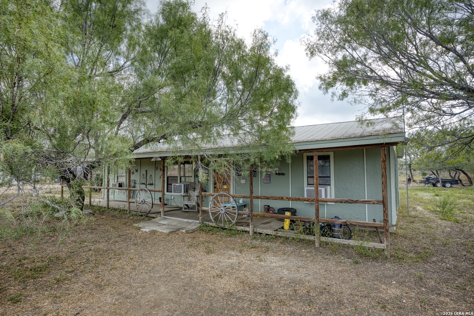 6820 Coughran Road Pleasanton, TX 78064 - Photo 7 of 37 Gallery Image 7