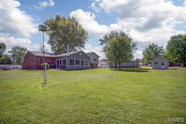 $270,000 | 1204 Cemetery Avenue, Jerseyville, IL 62052