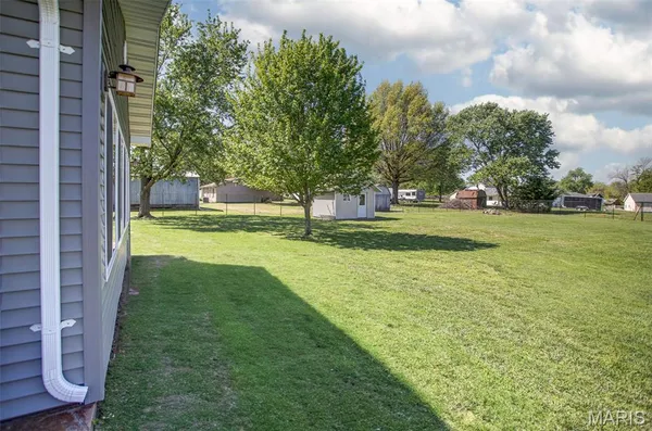$270,000 | 1204 Cemetery Avenue, Jerseyville, IL 62052