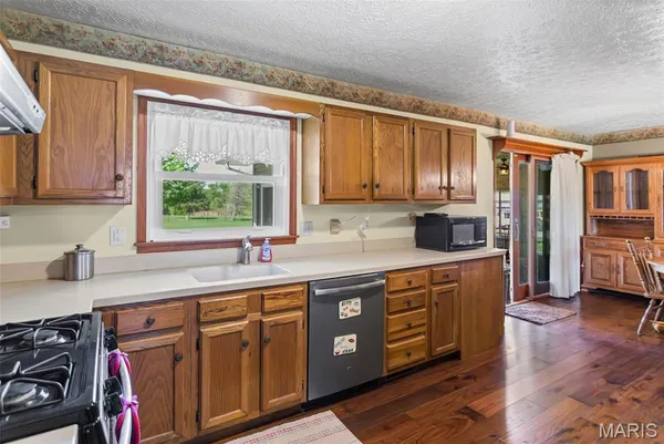 $270,000 | 1204 Cemetery Avenue, Jerseyville, IL 62052