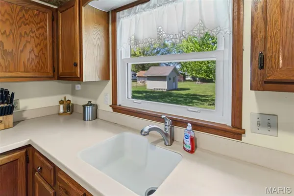 $270,000 | 1204 Cemetery Avenue, Jerseyville, IL 62052