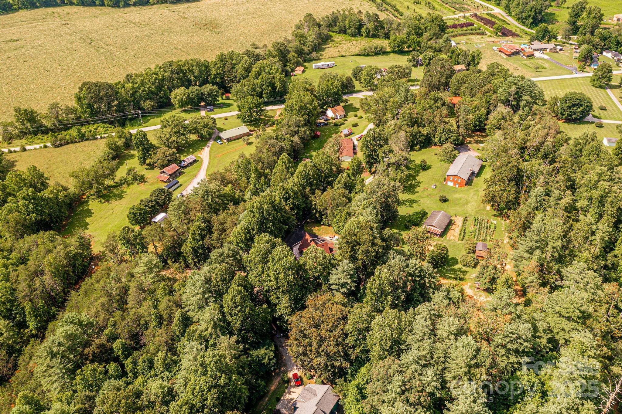 3776 Ram's Club Place Lenoir, NC 28645 - Photo 30 of 32