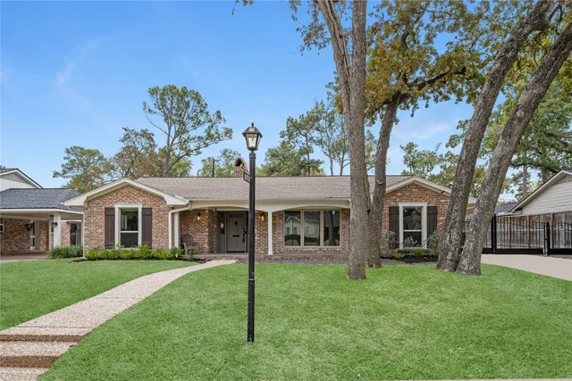$5,500 | 10211 Candlewood Drive, Houston, TX 77042