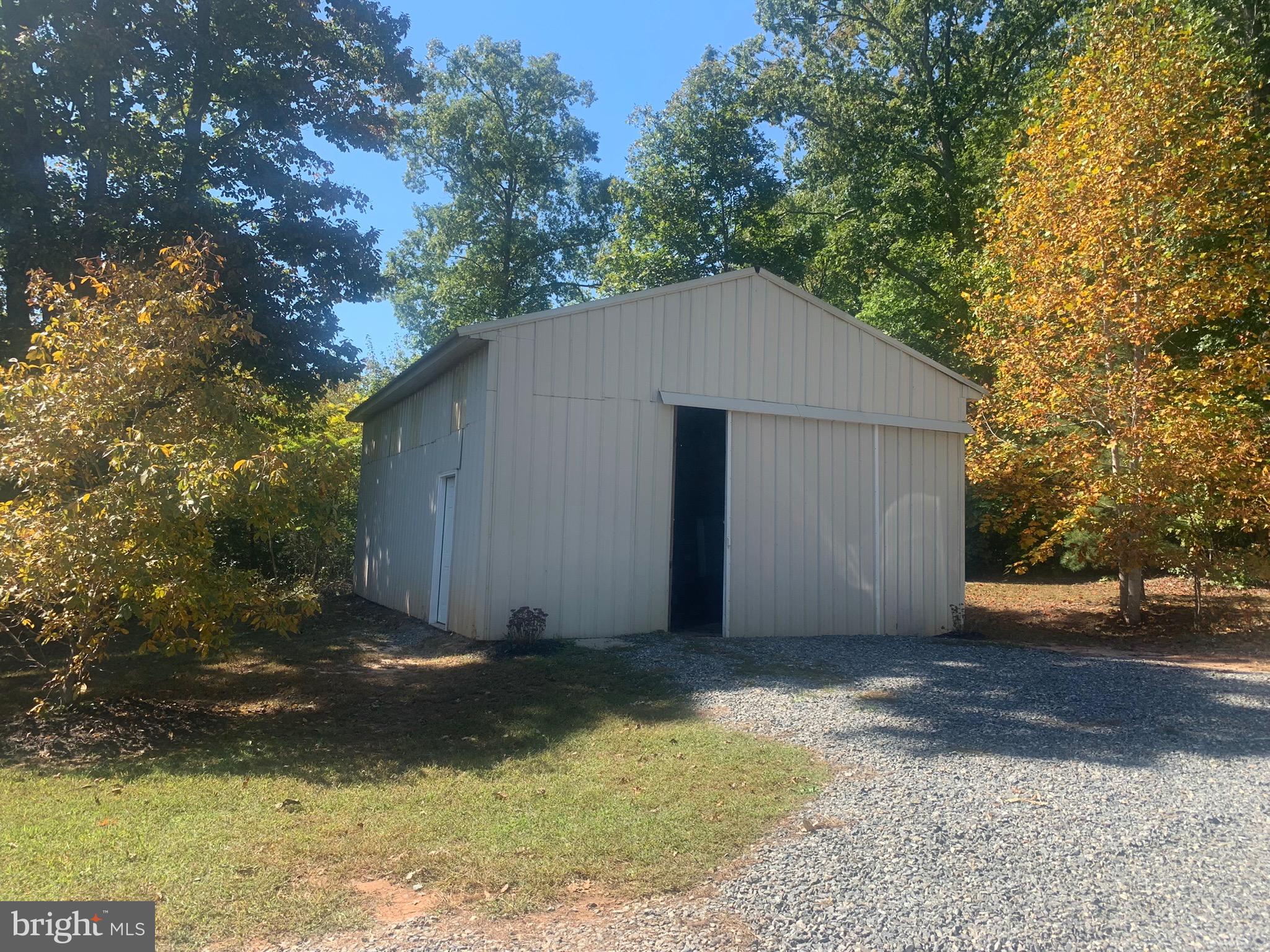 1756 Horseshoe Farm Road Louisa, VA 23093 - Photo 11 of 40