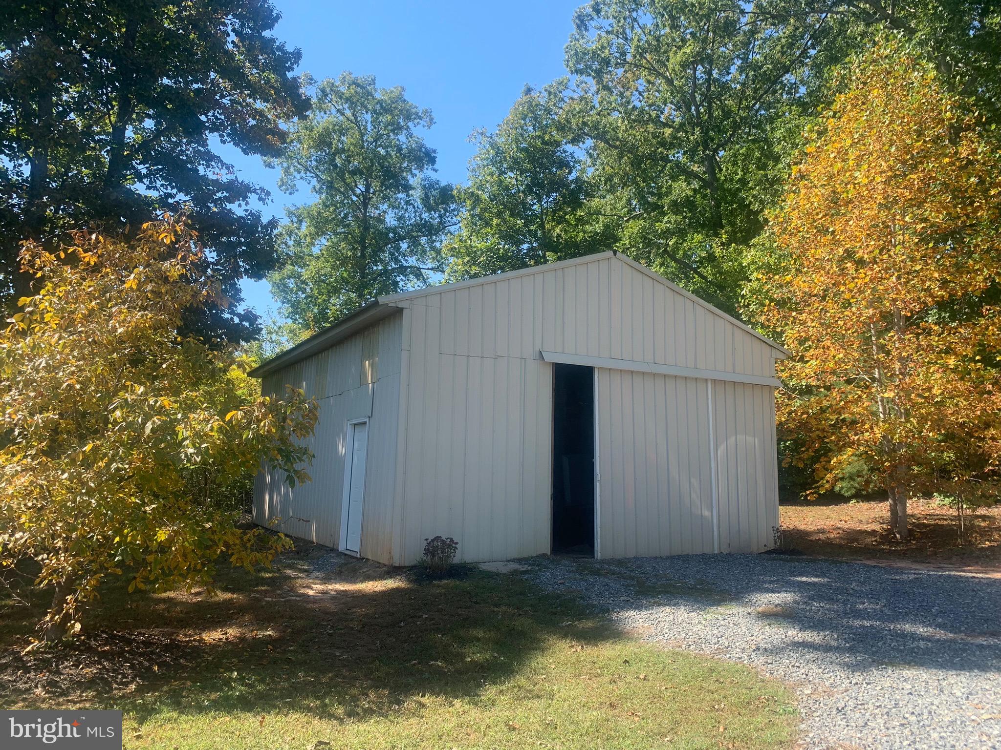 1756 Horseshoe Farm Road Louisa, VA 23093 - Photo 10 of 40