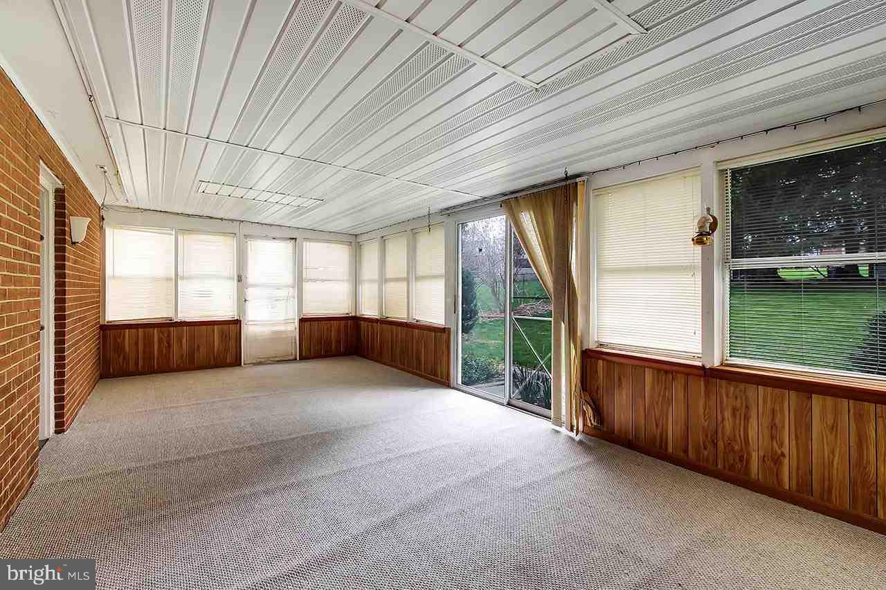 359 Hillcrest Road York, PA 17403 - Photo 11 of 24