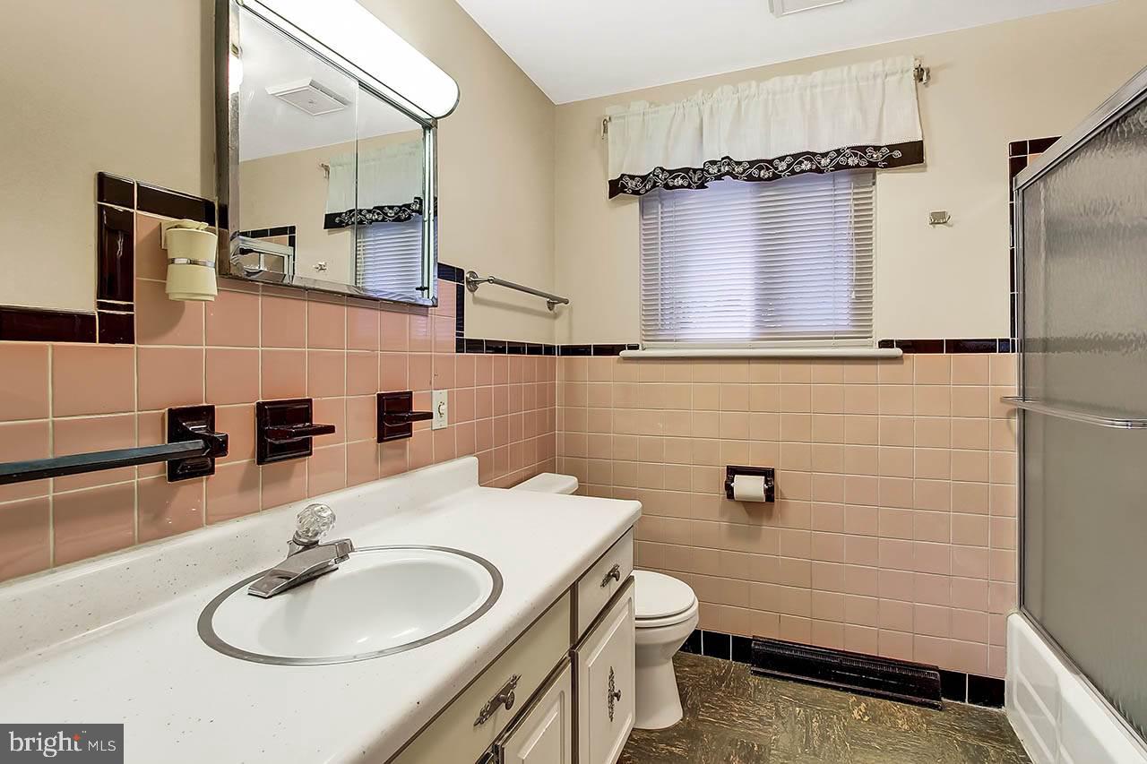 359 Hillcrest Road York, PA 17403 - Photo 18 of 24