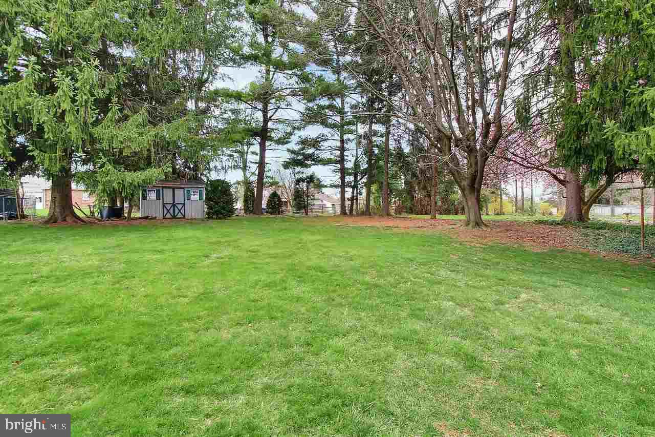 359 Hillcrest Road York, PA 17403 - Photo 20 of 24