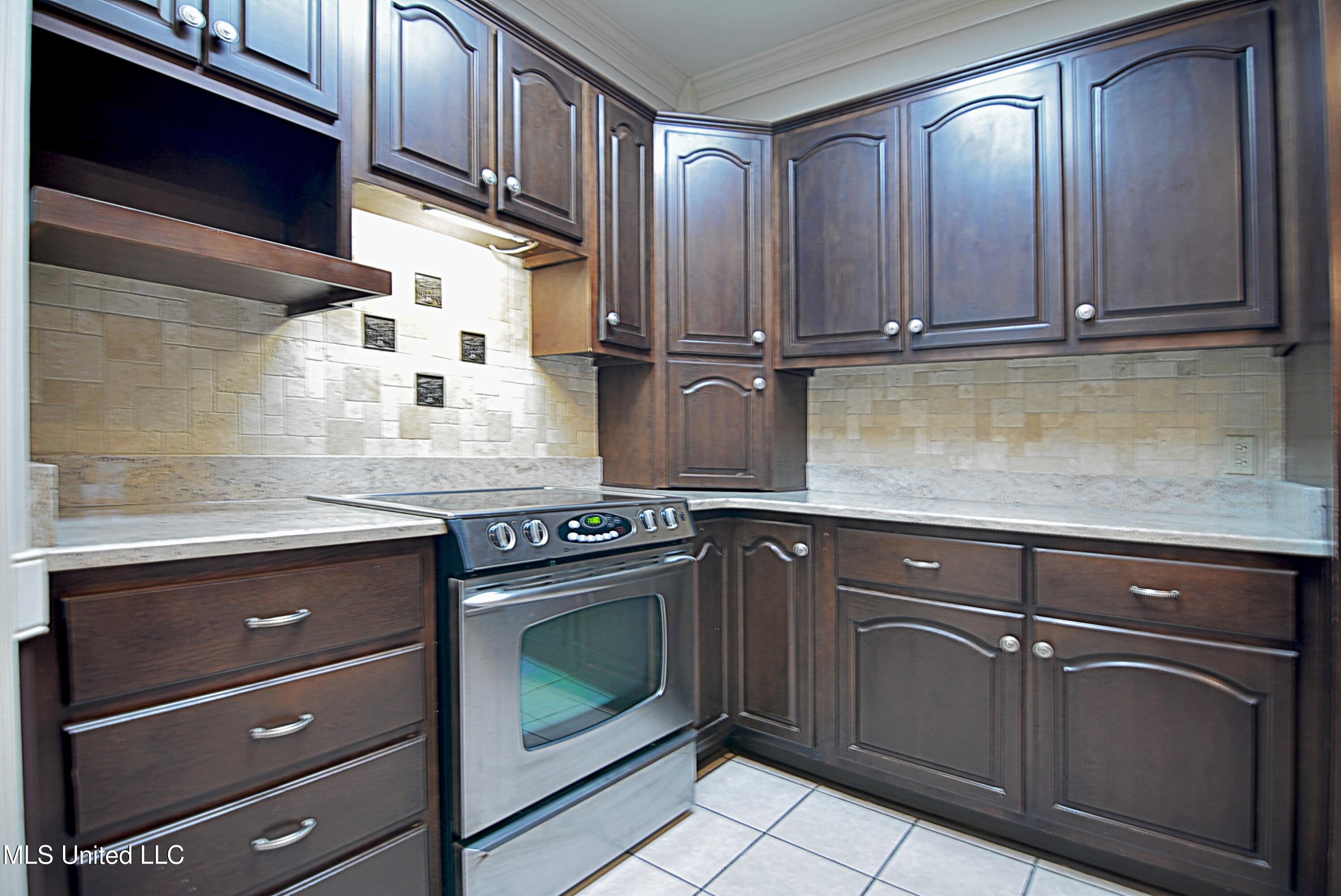 1320 Wooten Road Nesbit, MS 38651 - Photo 12 of 37 Kitchen View
