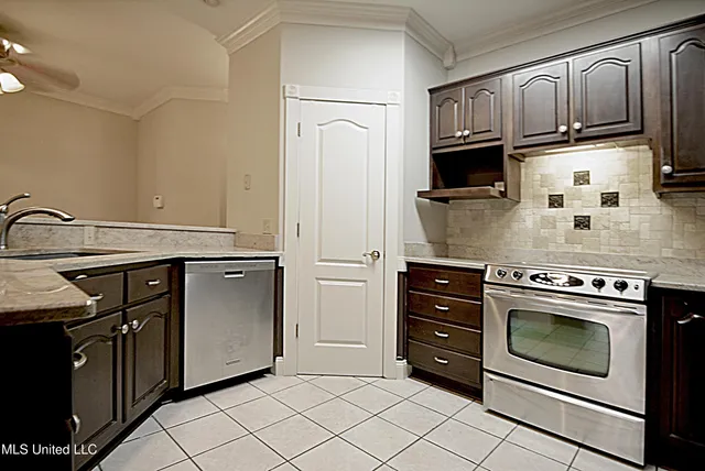 $389,900 | 1320 Wooten Road, Nesbit, MS 38651